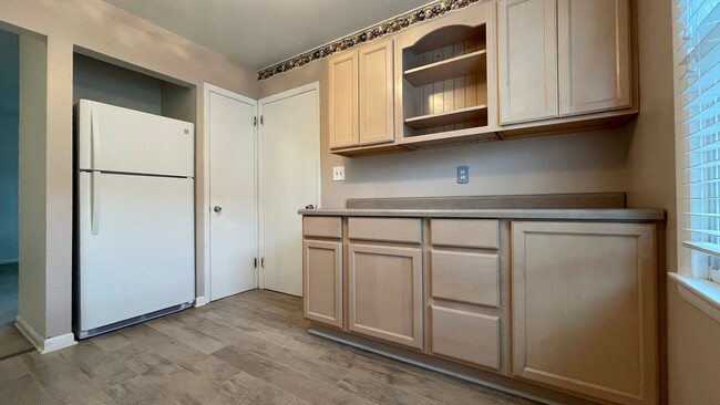 Building Photo - 84th Street  3531-3533