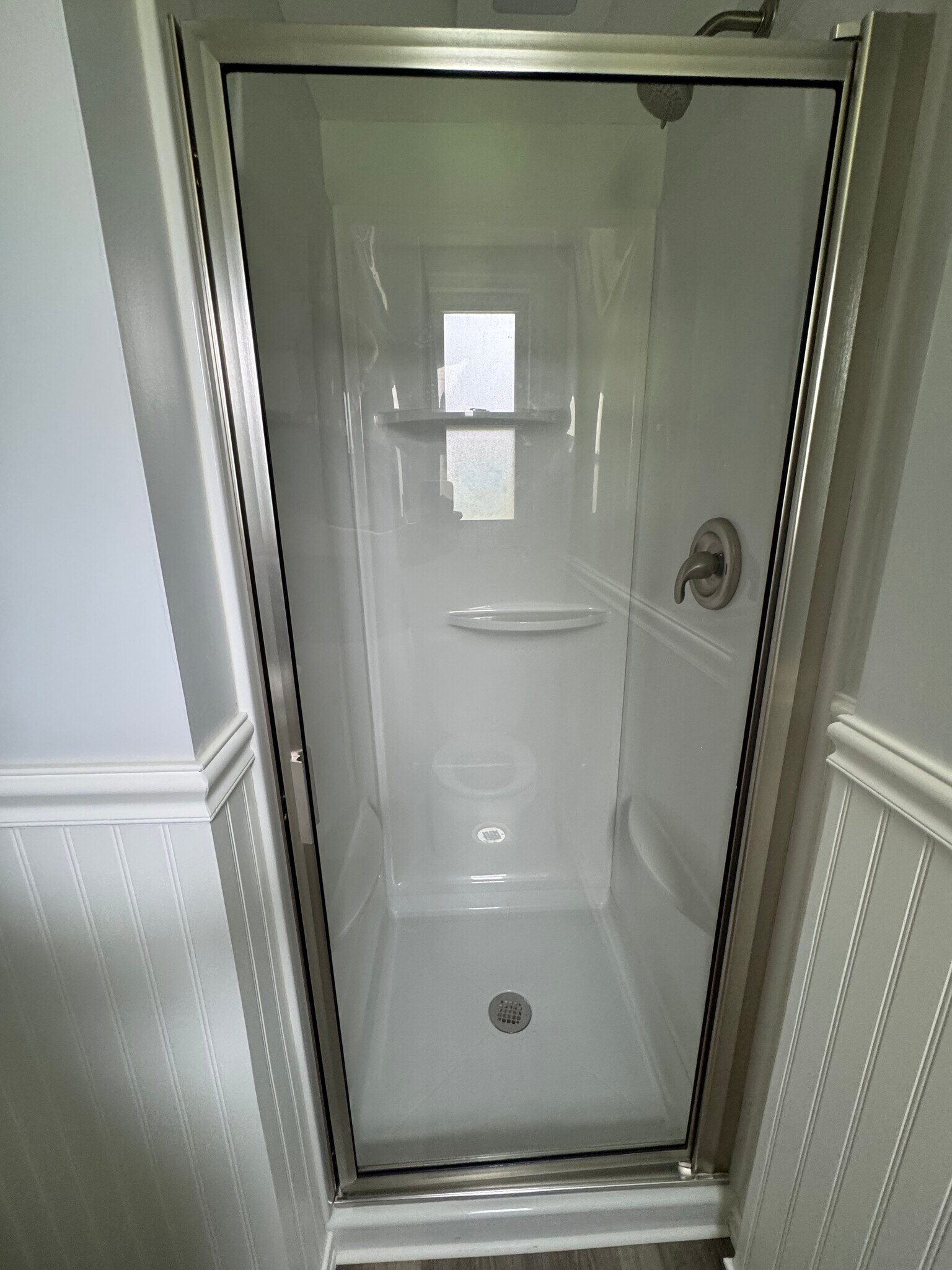Brand New En Suite Bathroom Shower - 270 Kenridge Rd