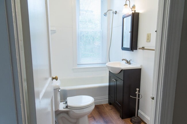 Building Photo - 3100 N 3rd St