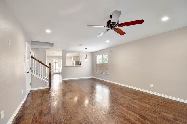 Building Photo - 8975 Scarlet