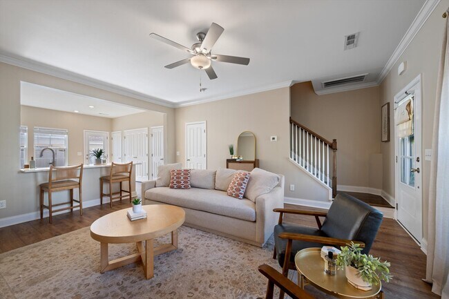 Building Photo - 3255 Tasker Dr