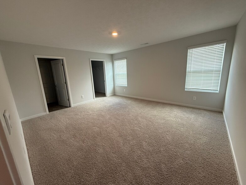 Master Bedroom - 6361 Darby Plains St