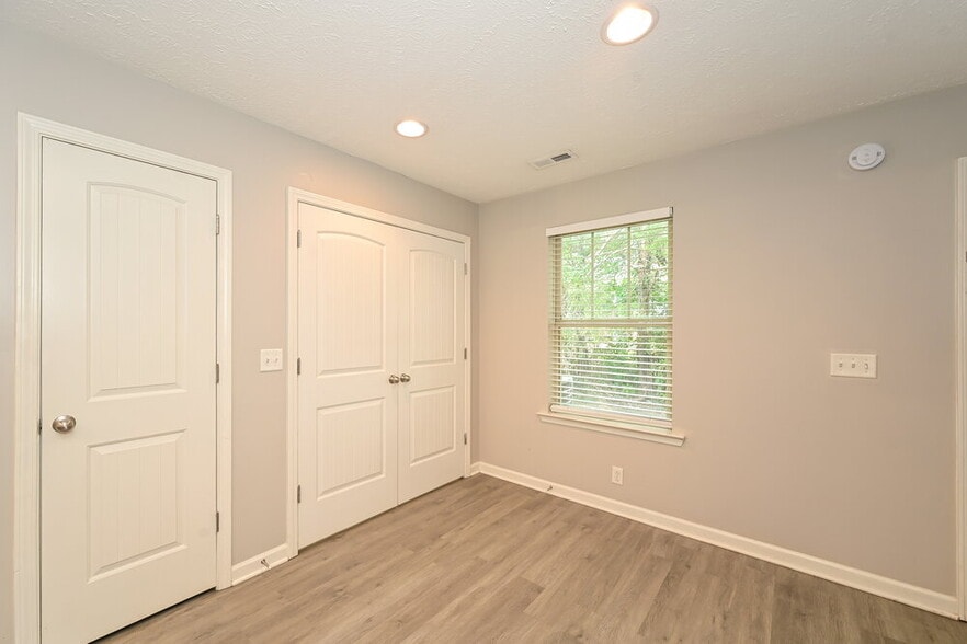 Building Photo - 1854 Warmingfield Dr