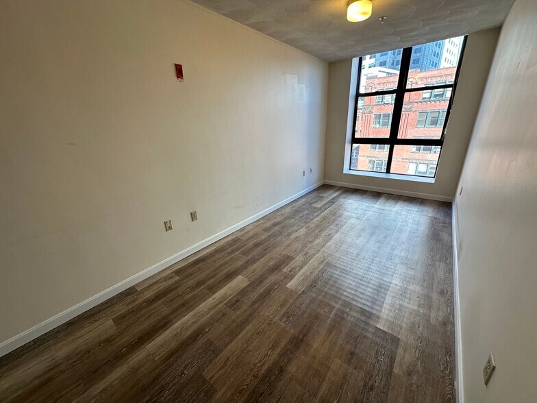 Building Photo - 79 Essex St