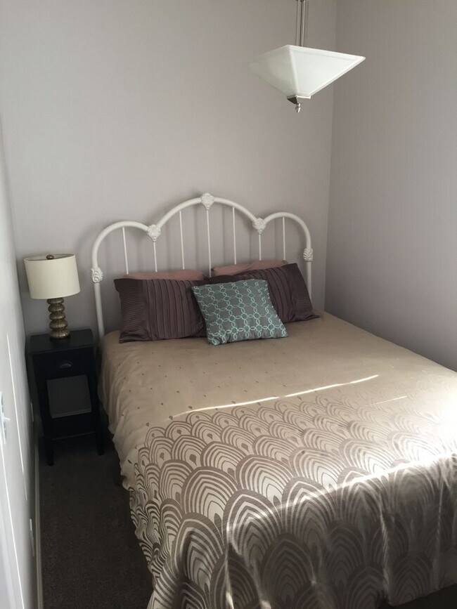 Building Photo - LRS Building