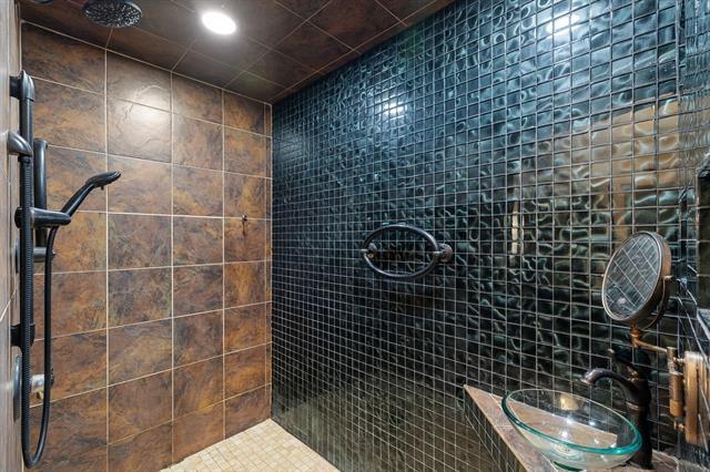 Building Photo - 1418 Holley Creek Ln