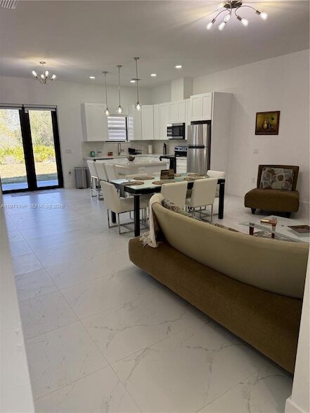 Building Photo - 18 Organ St