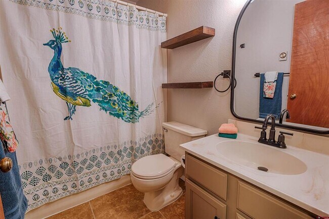 Building Photo - 64251 N Ramona Rd