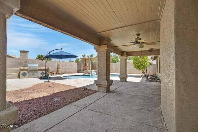 Building Photo - 3062 S Marigold Pl