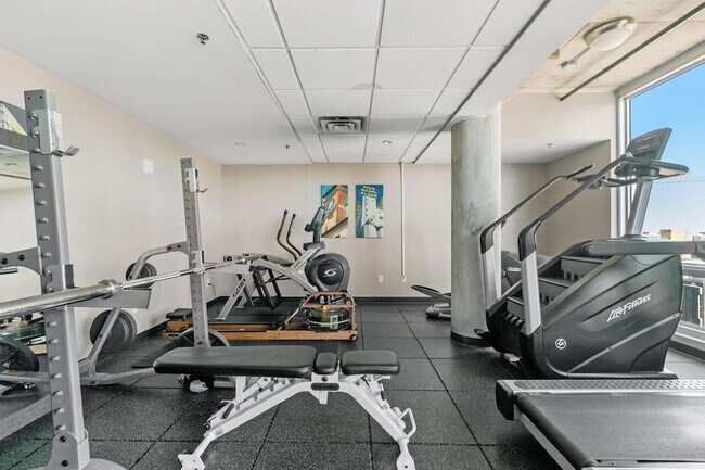 Building Photo - 730 N 4th St