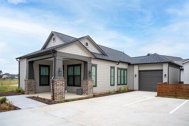 Building Photo - 15110 Gardenberry Ln