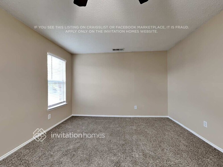 Building Photo - 2104 Wagon Wheel Trail