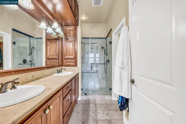 Building Photo - 1212 Sonata Dr