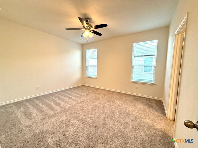 Building Photo - 433 Panther Pass