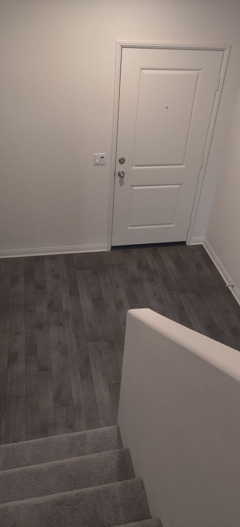 Building Photo - Fall in love with this NEWER  5 bedroom 4 ...