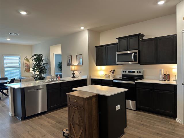 Building Photo - 1329 Skyline Dr