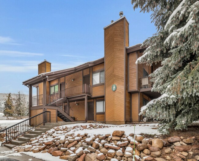 Building Photo - 2025 Canyons Resort Dr