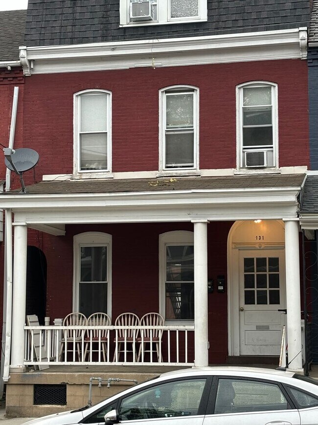 Building Photo - 131 E New St