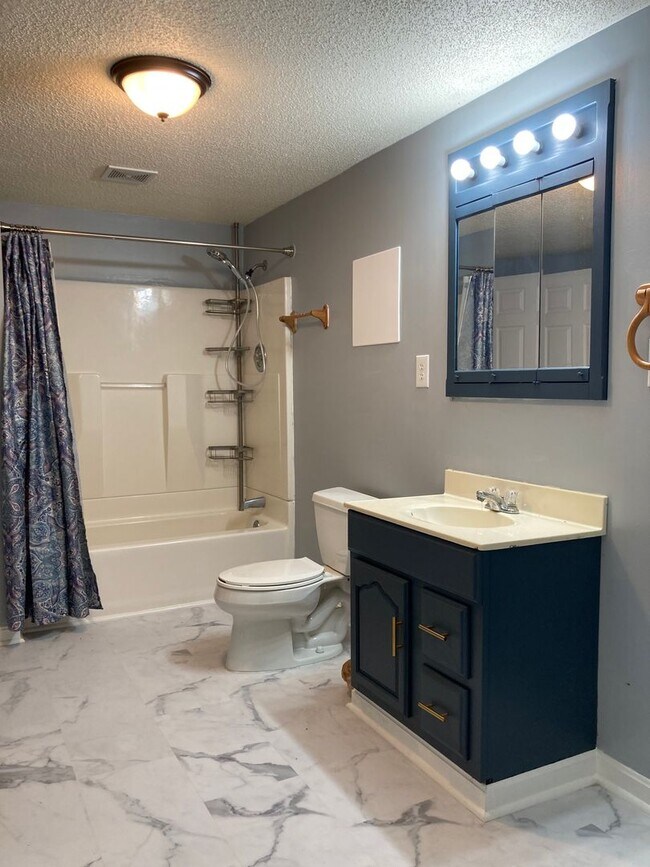 Building Photo - NEW YEAR & New and Improved Price