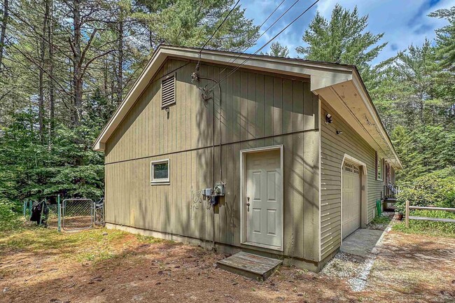 Building Photo - 19 Baker Cir