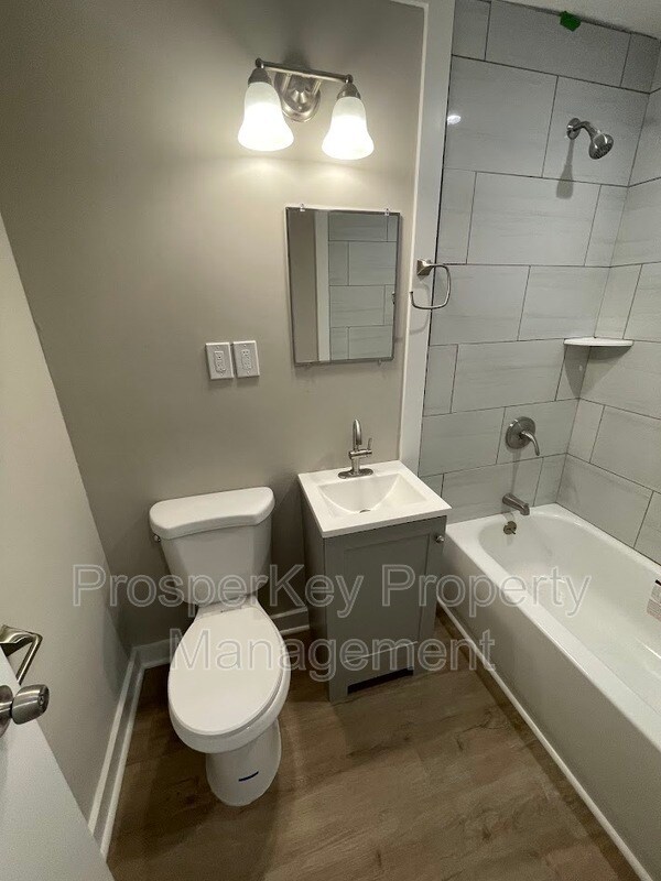 Building Photo - 4905 Wellborn Dr