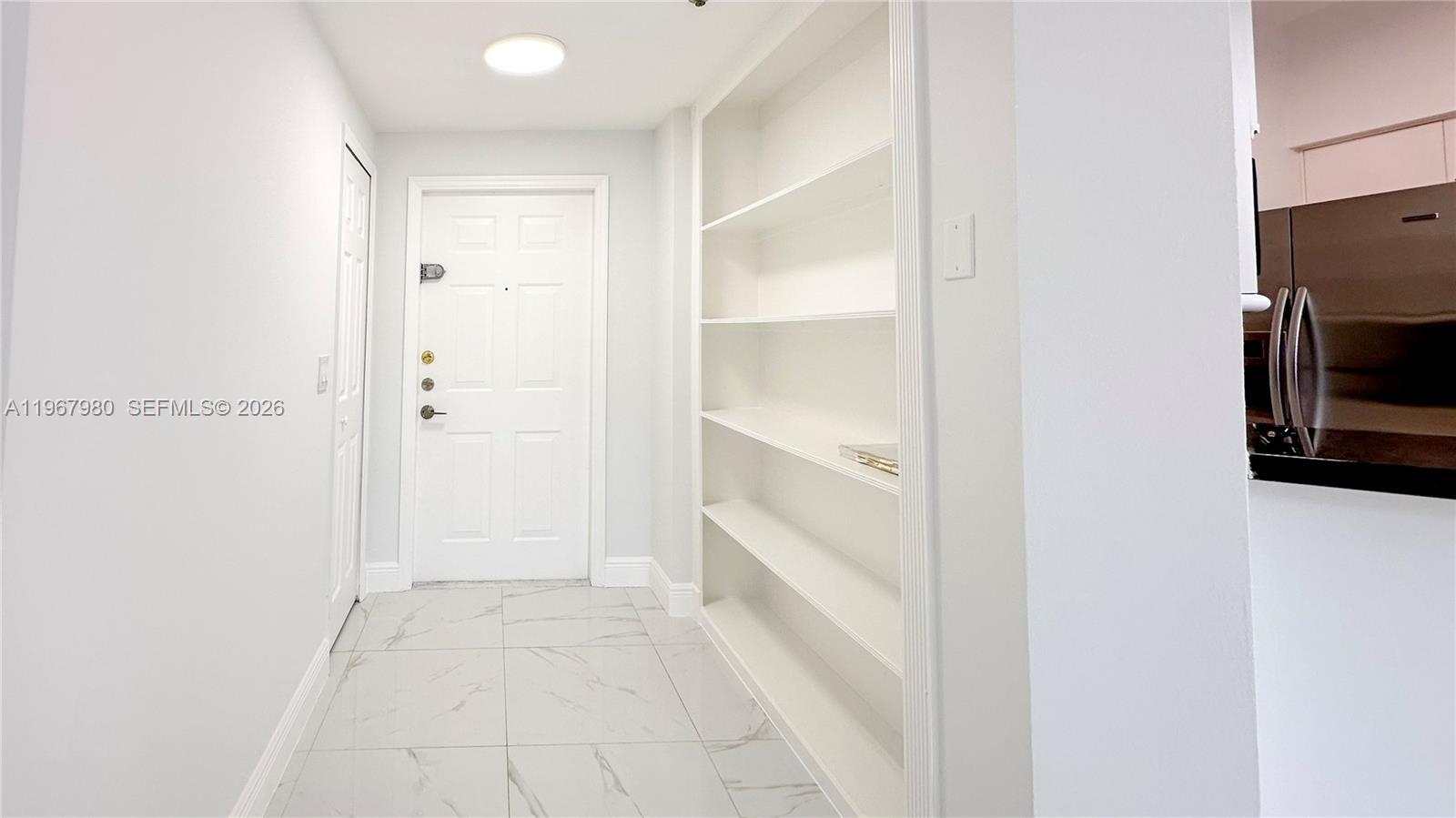 Building Photo - 3255 NE 184th St