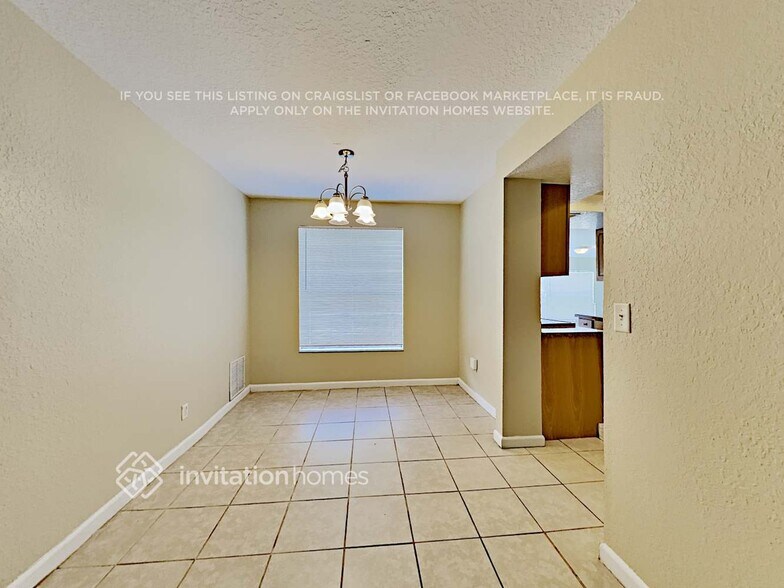 Building Photo - 608 Westchester Ave