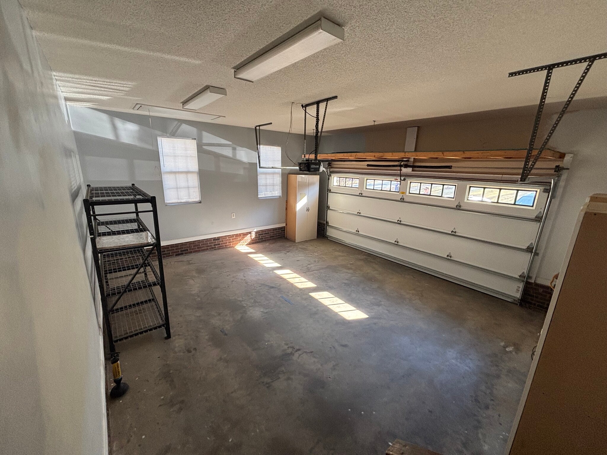 Building Photo - 3806 Cassidy Dr