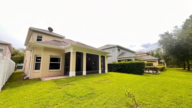 Building Photo - Available NOW! Stunning 4-Bedroom Home in ...