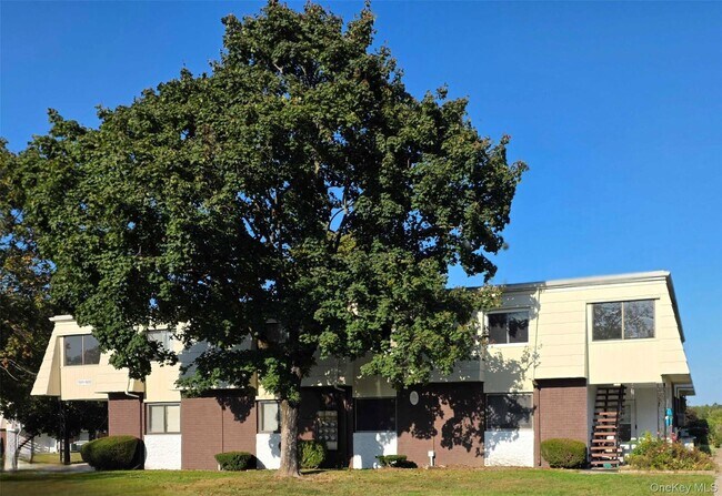 Building Photo - 1506 Cortland Dr