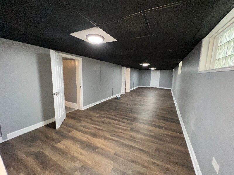 Building Photo - 6622 S Damen Ave