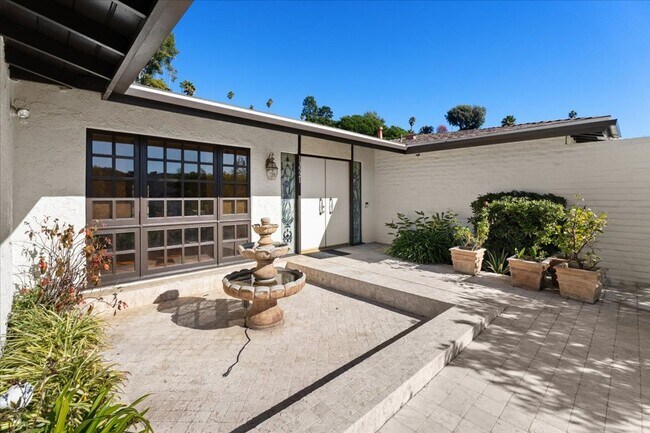 Building Photo - Mandeville Canyon Gem with a Fabulous Pool