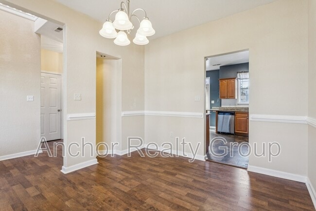 Building Photo - 1519 Elder Ave