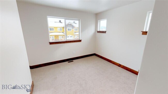 Building Photo - 1180 Baxter Creek Way