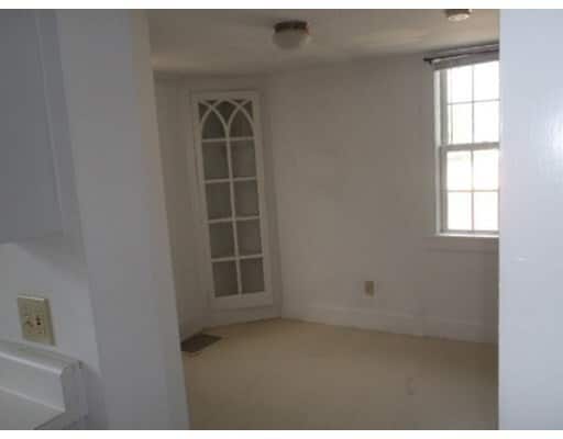 Building Photo - 212 Water St