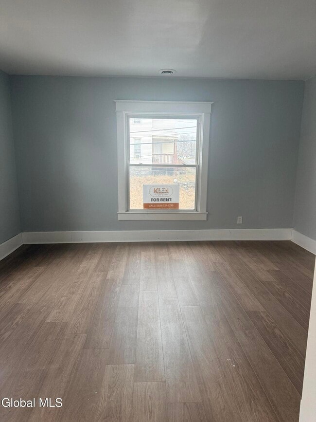 Building Photo - 49 Elizabeth St