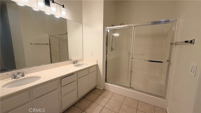 Building Photo - 449 Ridgeway