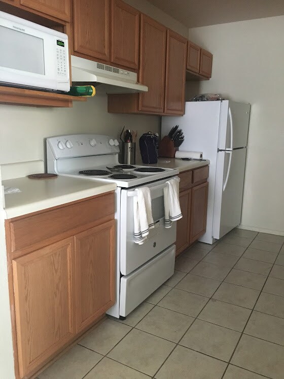 Building Photo - 1210 Chaparral St