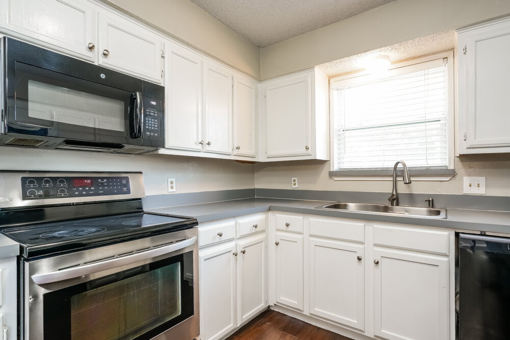 Building Photo - 6419 Twin Spruce Ct