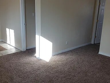 Building Photo - 845 Perry St