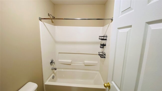 Building Photo - 58 Fountainview Dr
