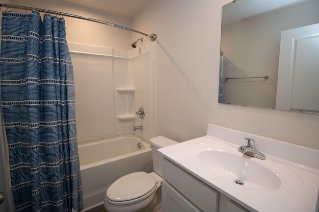Building Photo - 342 Saskatoon Dr