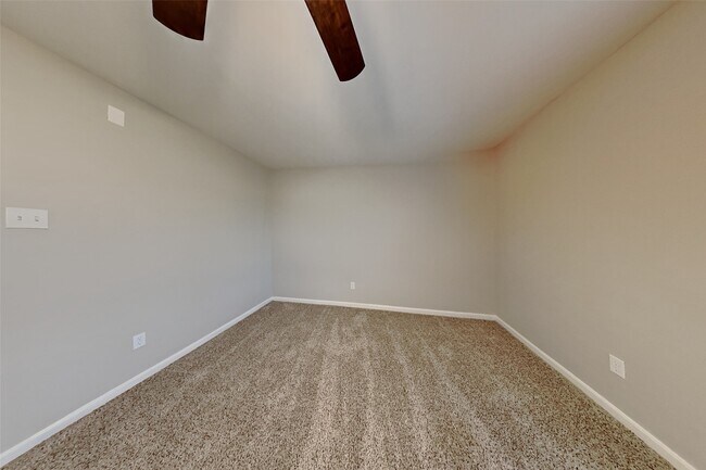 Building Photo - 19103 Remington Manor Dr