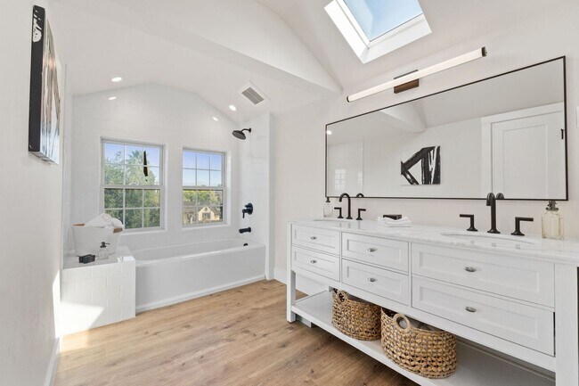 Building Photo - $13,995 - Stunning Executive Estate in Wil...