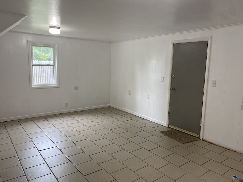 Utility Room - 1831 Short Ave