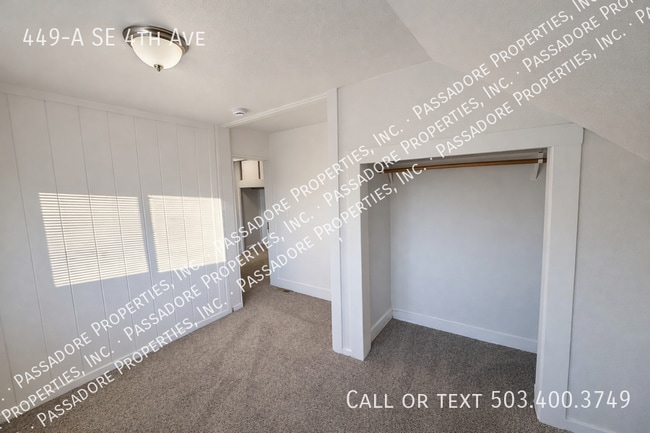 Building Photo - 449 SE 4th Ave