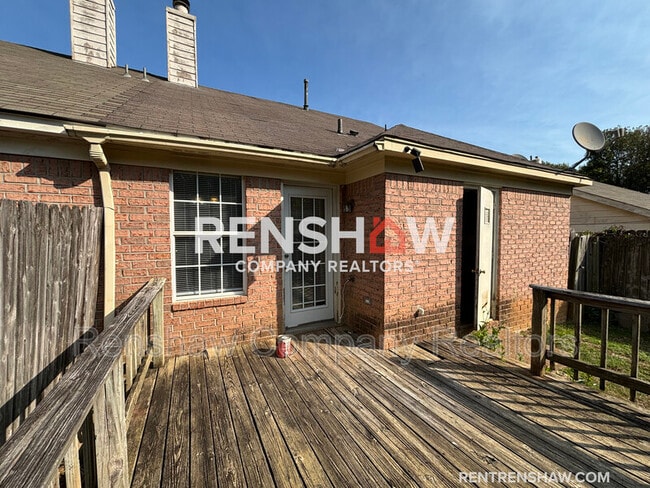 Building Photo - 9289 Grove Manor Dr