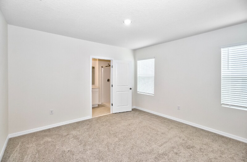 Building Photo - 3302 Pine Lily Ave