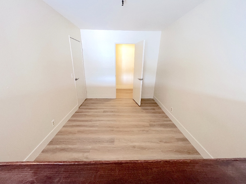 Building Photo - 147 Avenida Serra