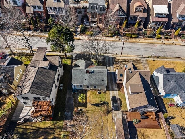 Building Photo - 1219 State St NW